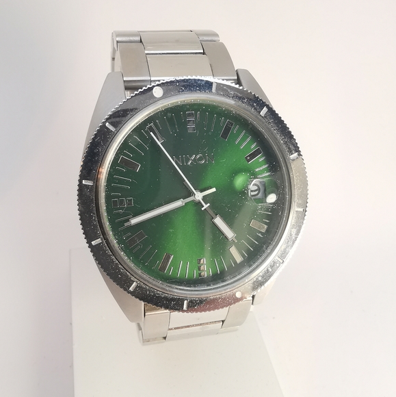 The Nixon Rover SS - Picture 2 of 3